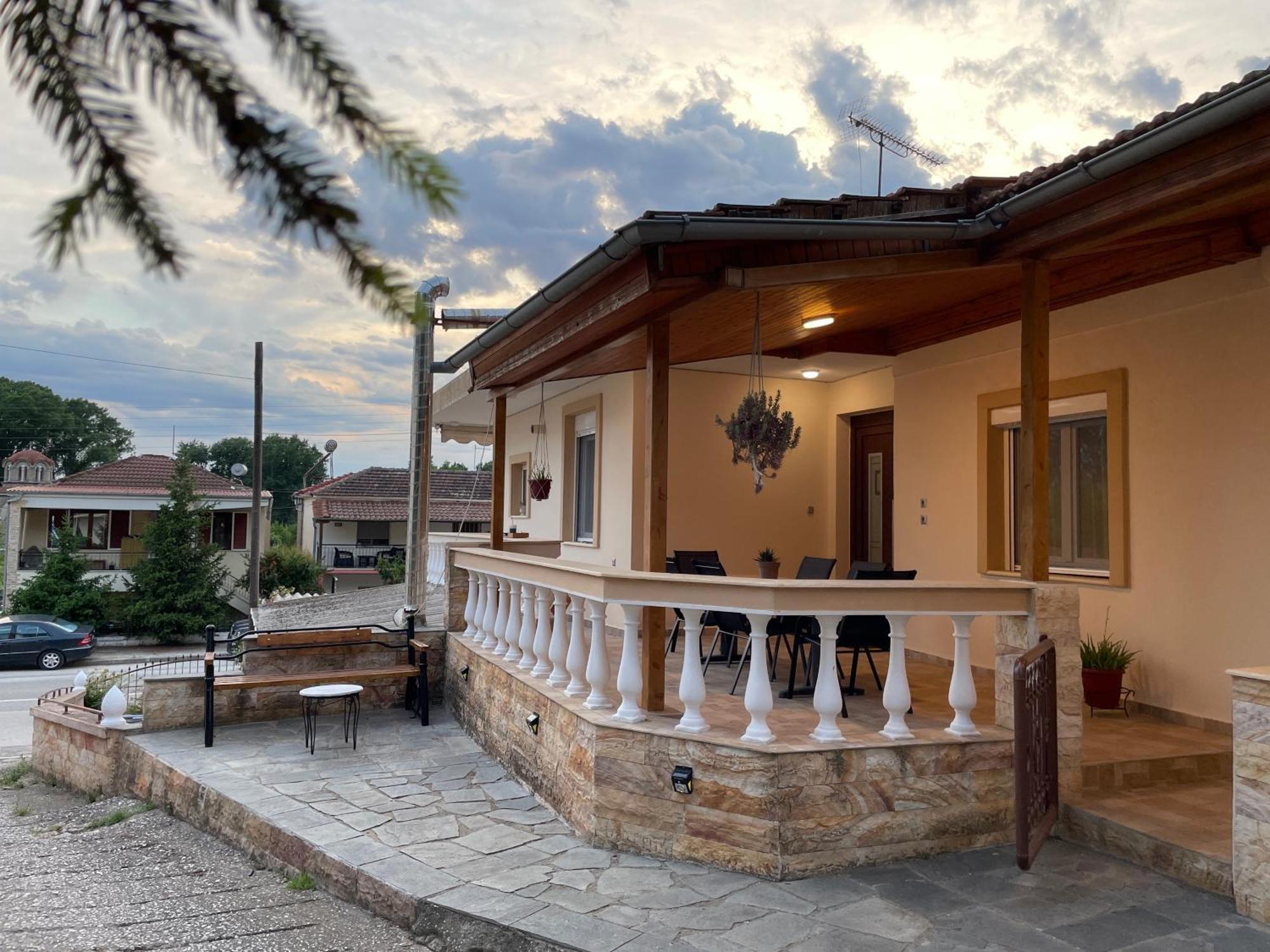 Aristides Guesthouse Krinídhes Exterior foto